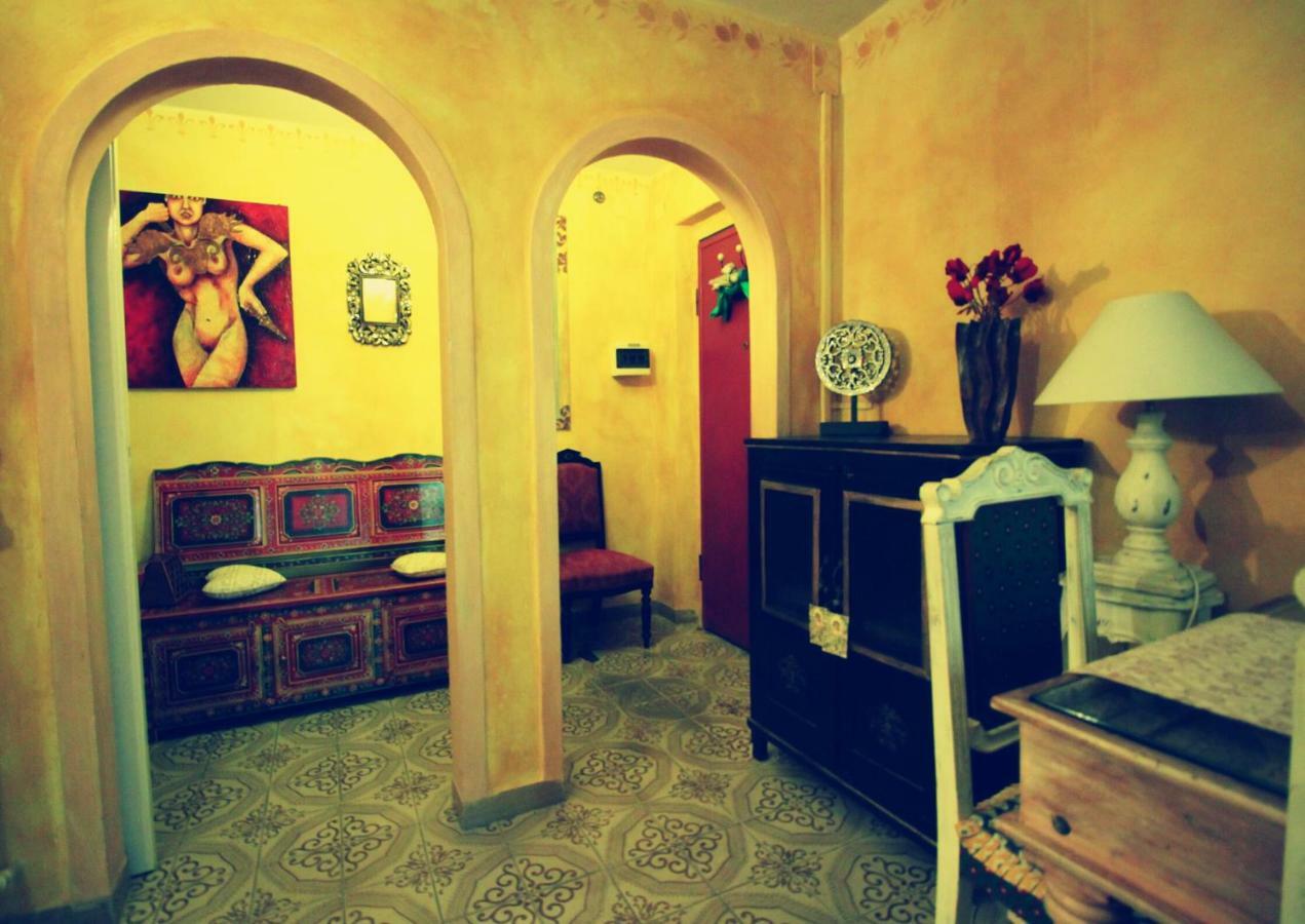 Hand Decorated House With Court Florencja Zewnętrze zdjęcie